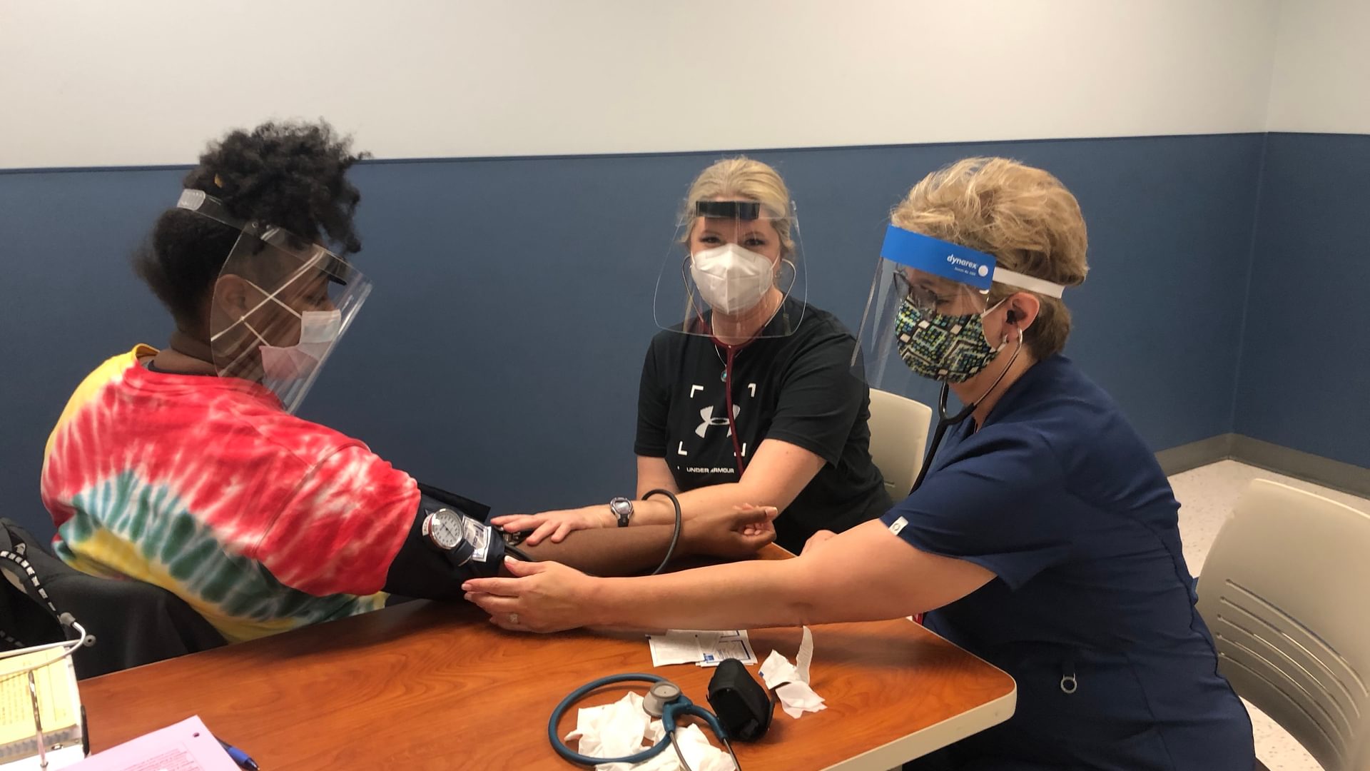 JNILUZ2t T9 CZEINAN2j E4 A